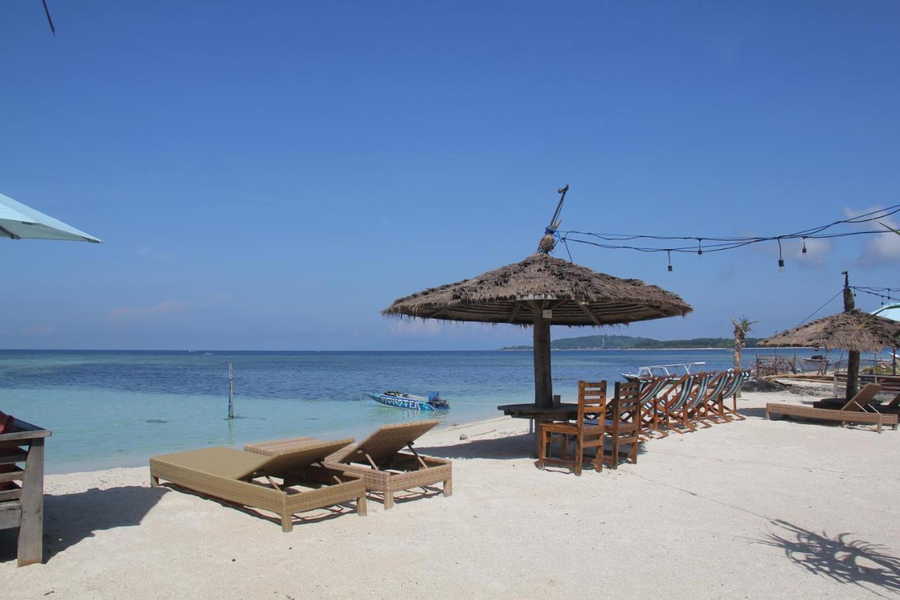 Lucky'S Hostel Gili Air Exterior photo
